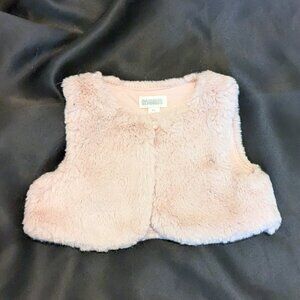 Gymboree faux fur vest size 0-3 months